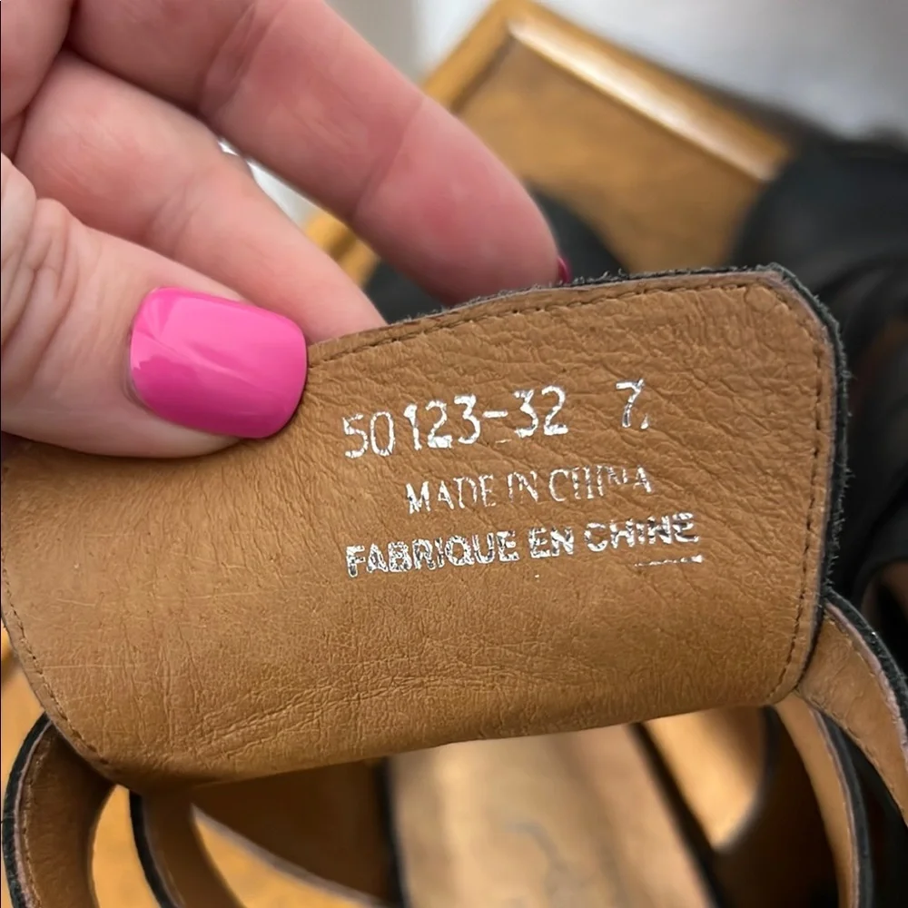 Free People x Jeffrey Campbell Black Leather Strappy Block Heels Size 7 - Picture 4 of 7